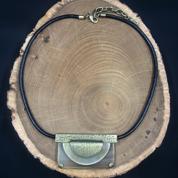 Silpada Eclipse Brass leather and horn necklace - Picture 16 of 17